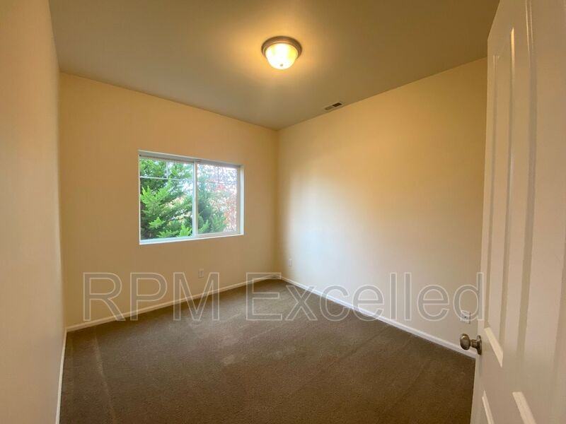 20024 19th Ave E - Photo 3 of 20