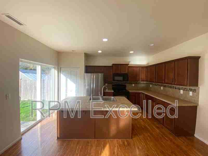 20024 19th Ave E - Photo 7 of 20