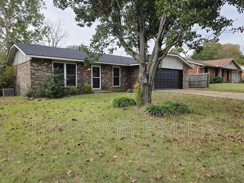8 Willowridge Cv - Photo 2 of 31