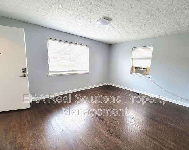 1808 Crest Hill Ave #1 - Photo 5 of 19