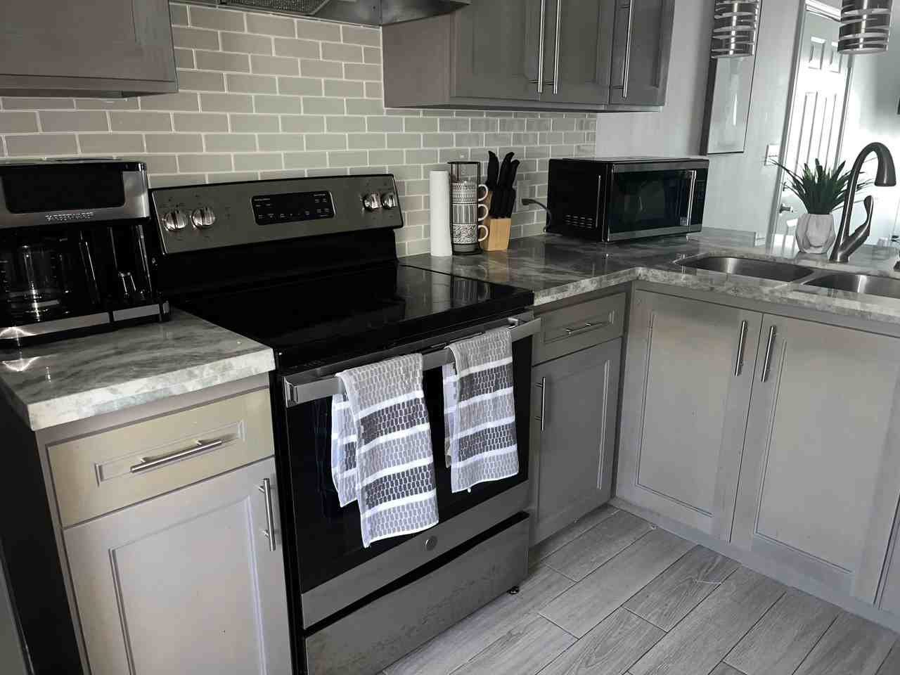 North Palms Apartments - Photo 4 of 8