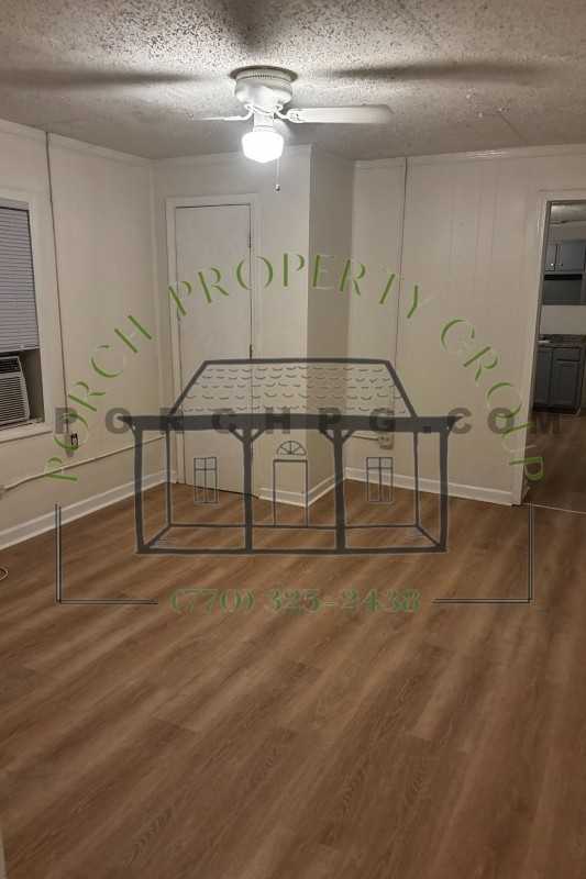 192 Chestnut St - Photo 4 of 9