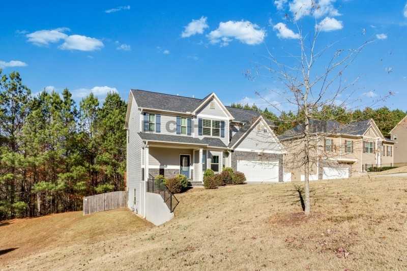 3370 Anneewakee Falls Parkway - Photo 3 of 29