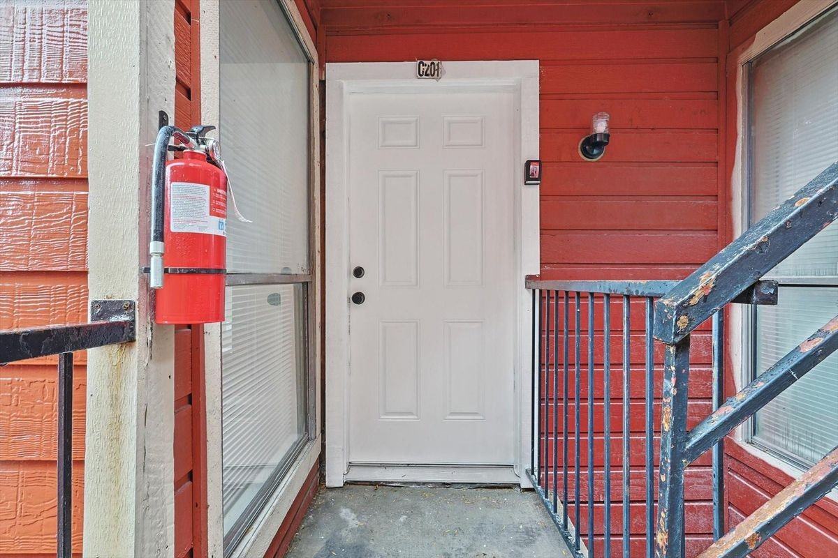 9805 Walnut St ##C201