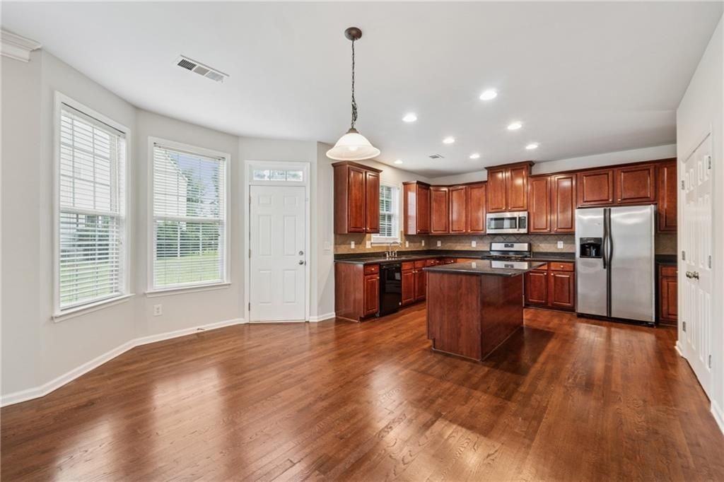 3134 Flery Way - Photo 5 of 40