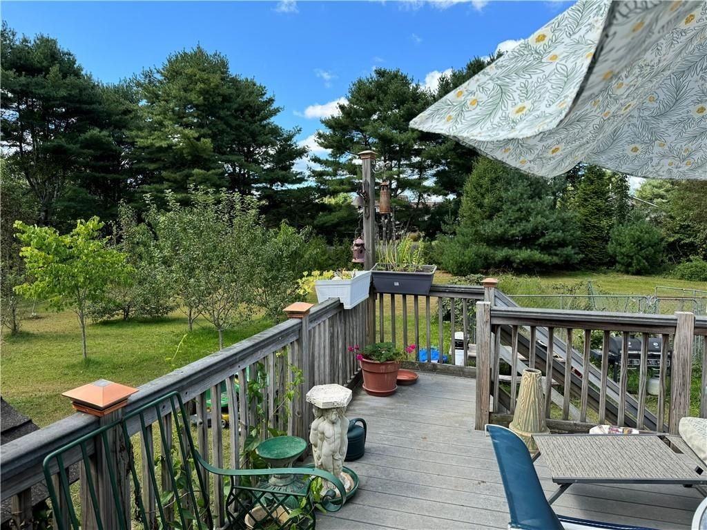 57 Sheila Dr - Photo 3 of 10