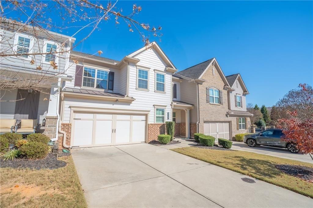 2420 Boxwalking Ct - Photo 3 of 43