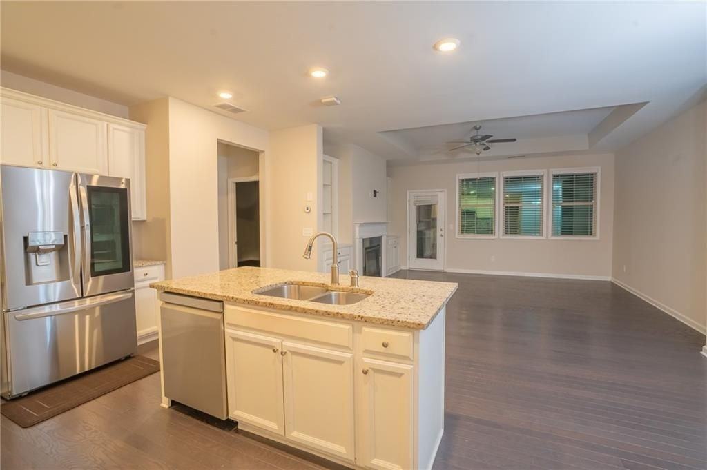 2420 Boxwalking Ct - Photo 5 of 43