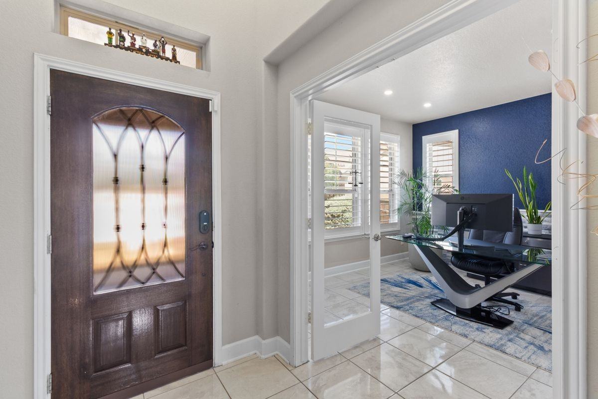 2838 Cliff Cyn - Photo 2 of 22