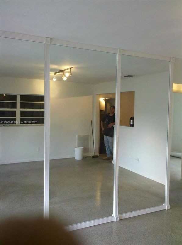 2611 Johnson St - Photo 3 of 9