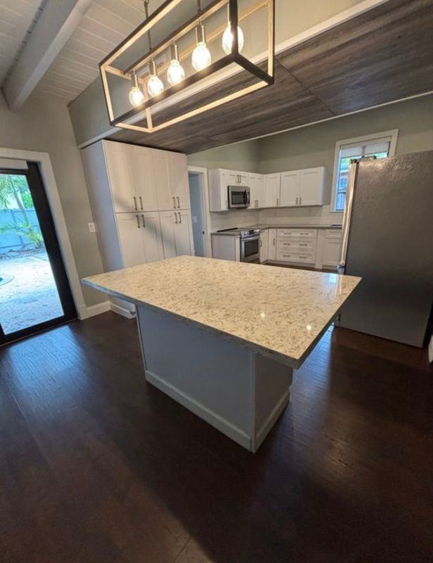 6063 Sw 27th St - Photo 5 of 28