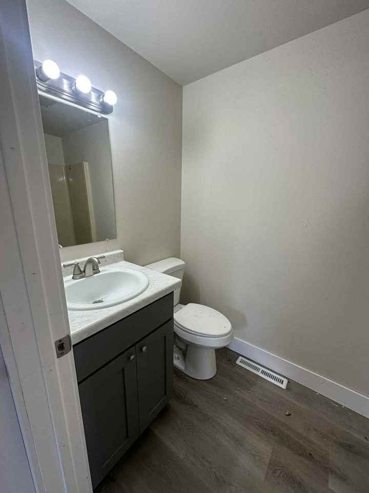 2312 Washington St - Photo 4 of 6