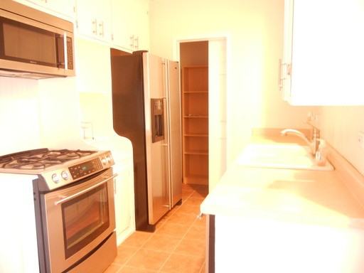 4803 W Avenue L 8 - Photo 3 of 11