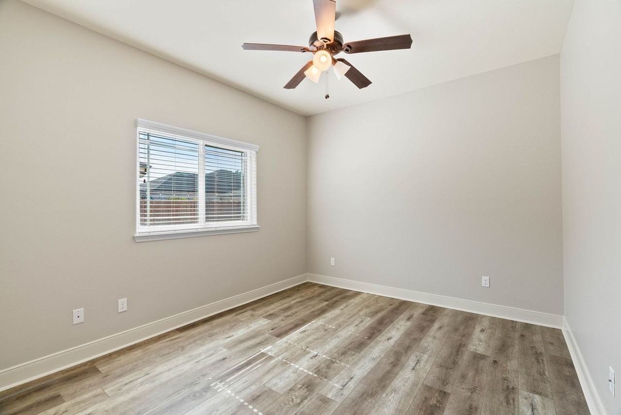 15517 Escapade Street - Photo 2 of 20