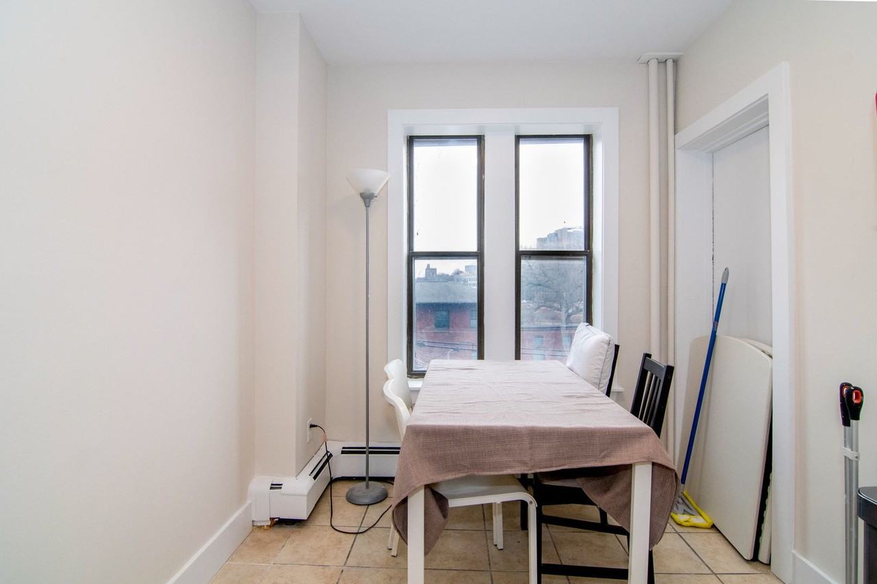 448 Park Dr - Photo 7 of 27