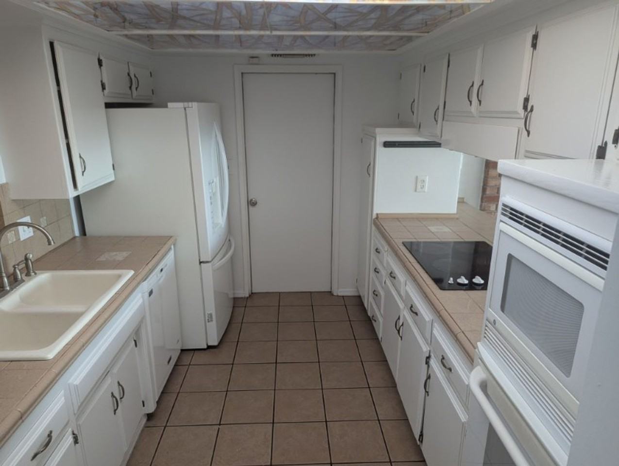 4701 Ironwood Way - Photo 7 of 17