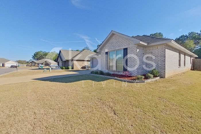 94 Robin Hood Ct - Photo 2 of 24