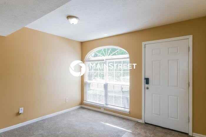 2247 Peter Dr - Photo 5 of 17