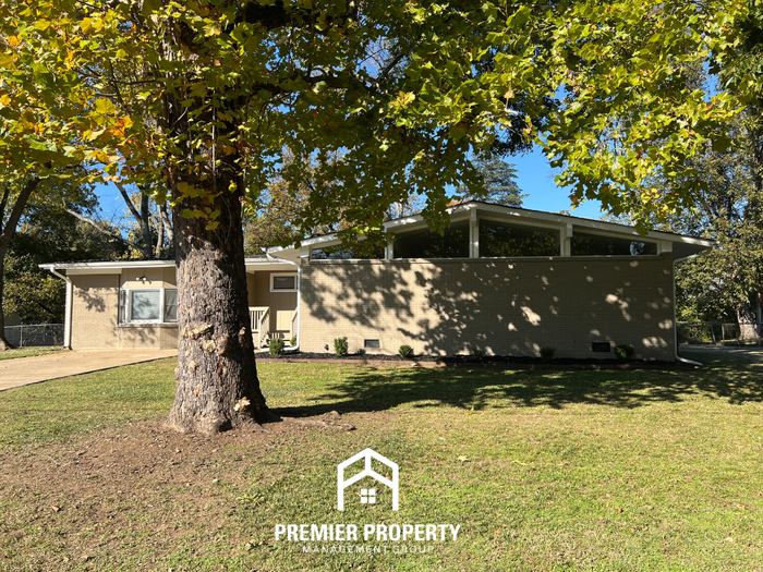 2322 Rodgers Dr Ne - Photo 2 of 30