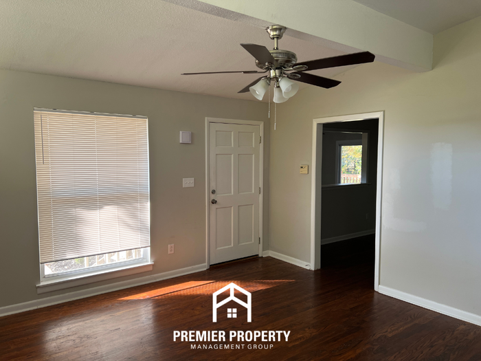 2322 Rodgers Dr Ne - Photo 3 of 30