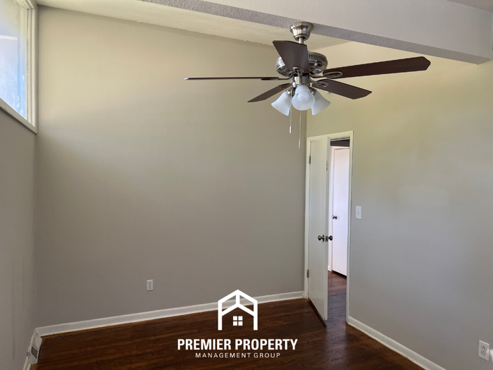 2322 Rodgers Dr Ne - Photo 4 of 30