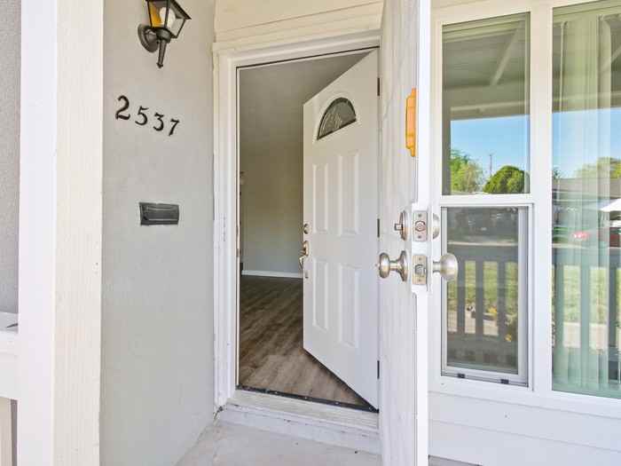 2537 Michelle Drive - Photo 7 of 27