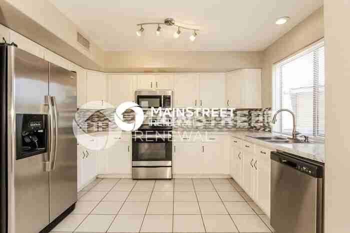 12846 W Roanoke Ave - Photo 7 of 17