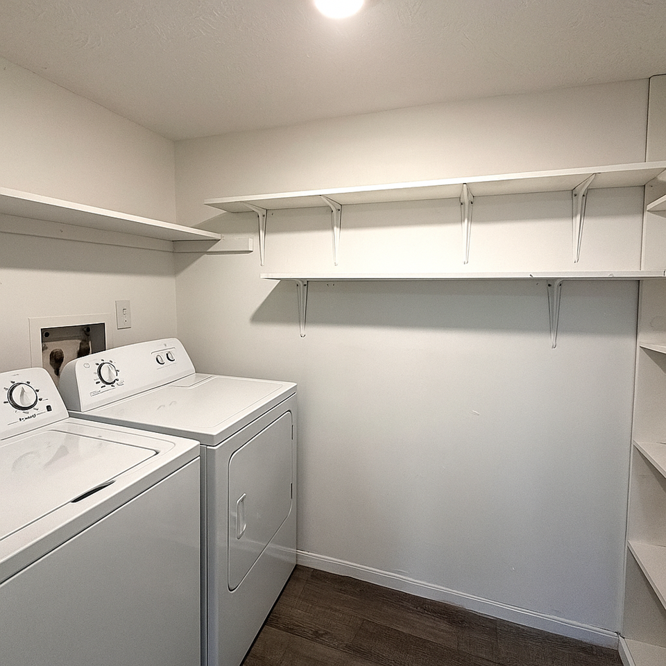 Rand at Mimosa Apartments - Photo 6 of 18