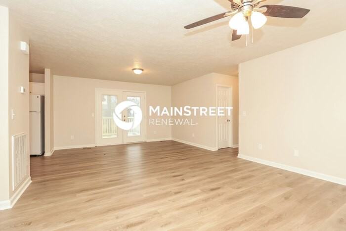 310 Duling Ave - Photo 4 of 14