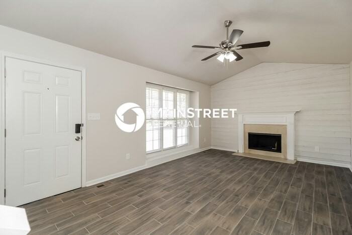 175 Sumer Ln S - Photo 2 of 17