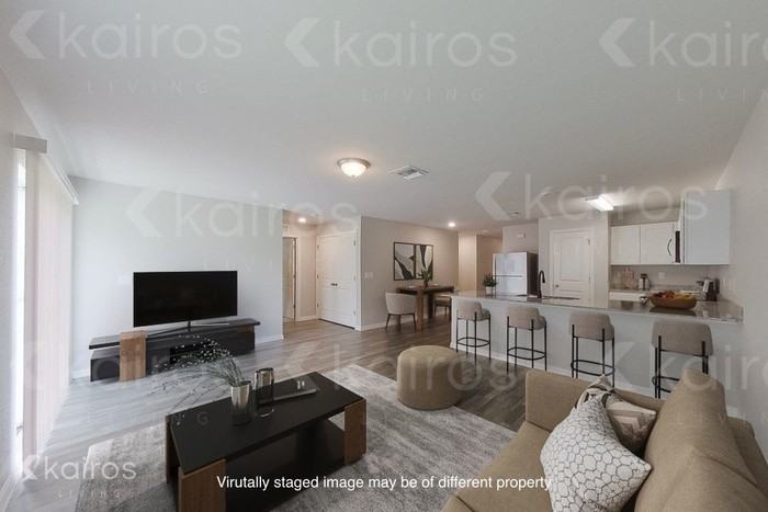 826 Wilmington Pkwy - Photo 2 of 22