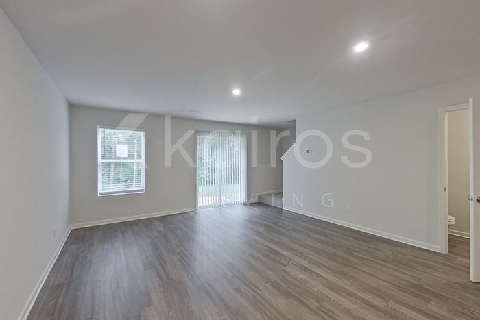 372 Ironwood Ct - Photo 4 of 24