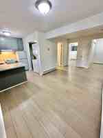 featured image of 492 East St