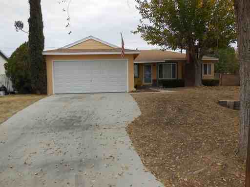 44140 Kingtree Ave - Photo 2 of 11