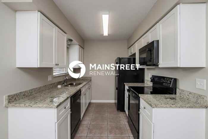 1130 Emerald Rd Se - Photo 5 of 16