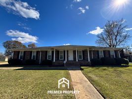 featured image of 2319 49th Ave