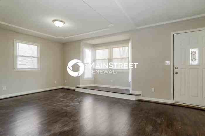 8840 N Main St - Photo 2 of 17