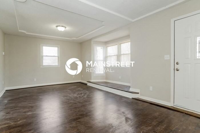 8840 N Main St - Photo 3 of 17