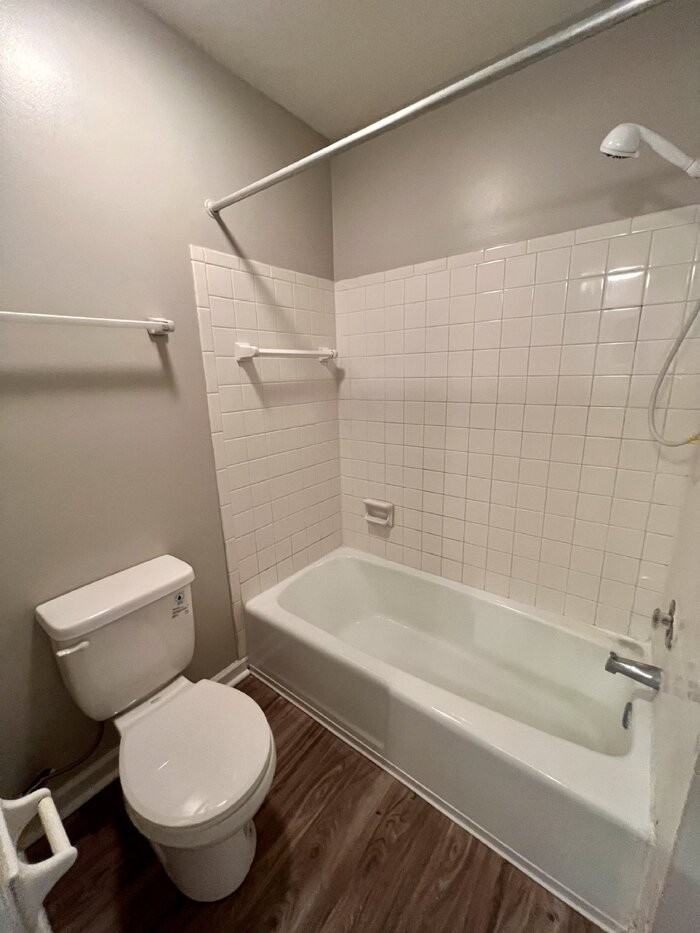 3039 East 47th Street #F - Photo 3 of 12