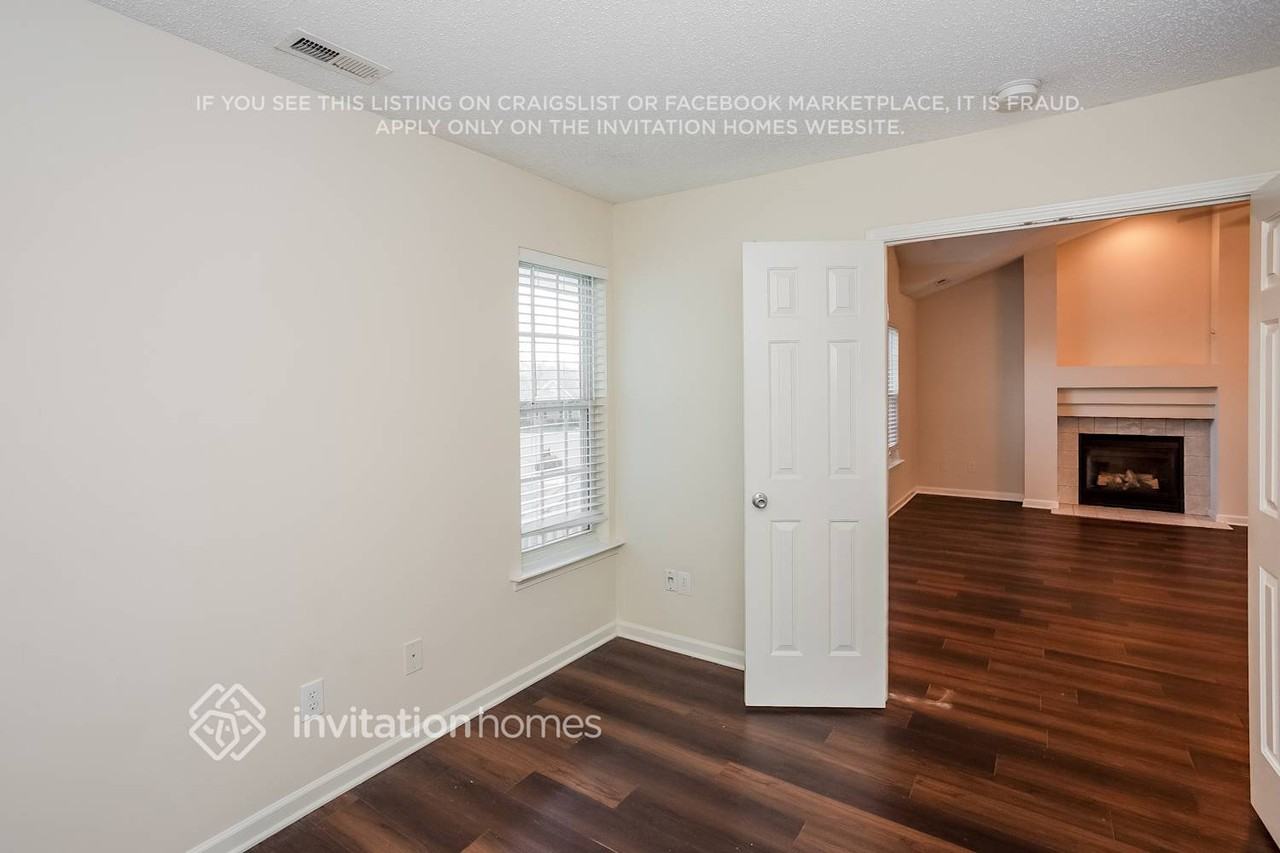 5743 Heron Point Pl Sw - Photo 5 of 15