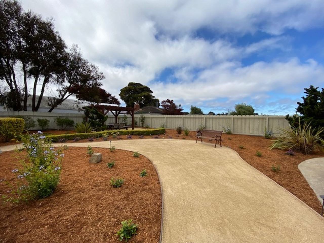 Welcome to The Oaks! - Photo 3 of 14