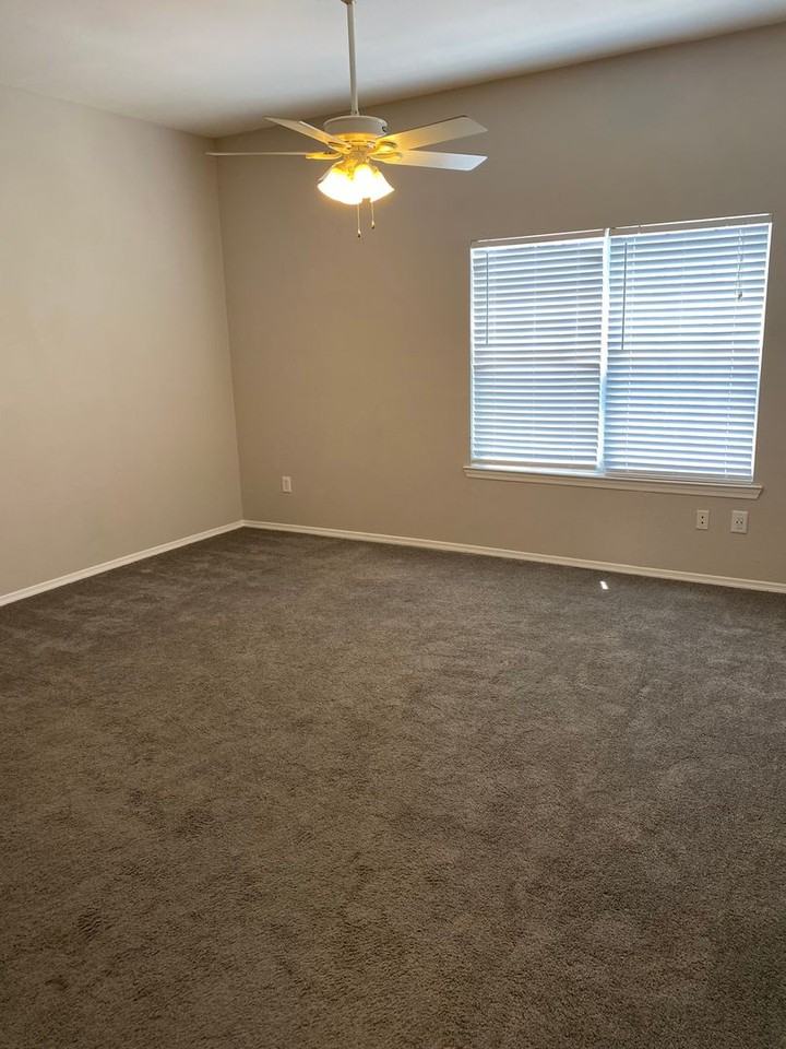 404 Summit Ridge Pl - Photo 6 of 13