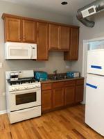 featured image of 978 W 19th St