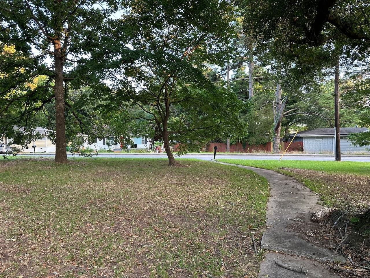 498 North Ave - Photo 2 of 31