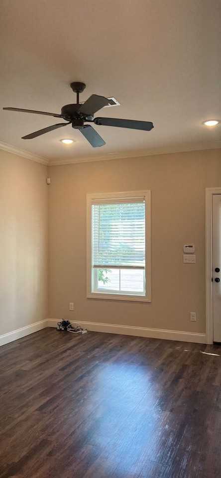 209 Keystone Dr - Photo 4 of 13