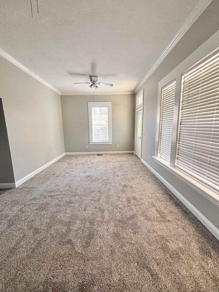 311 West 6th Street - Photo 2 of 10