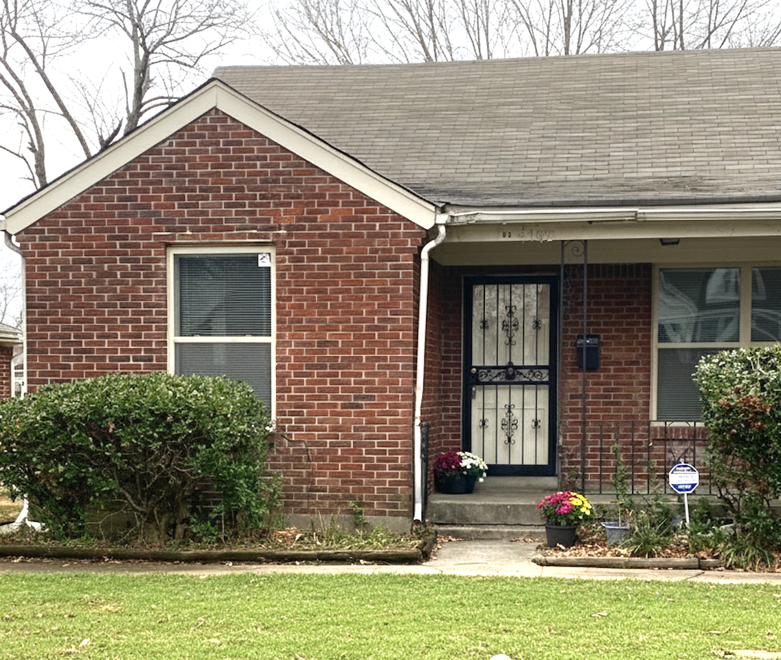 1032 North Evergreen Street