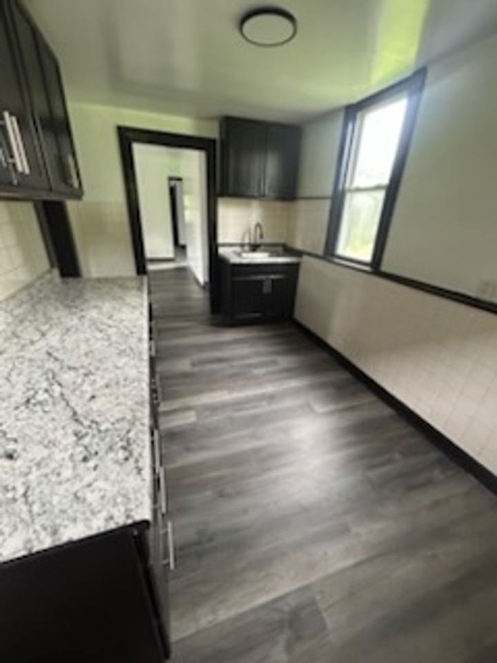 1805 Gray St - Photo 2 of 14