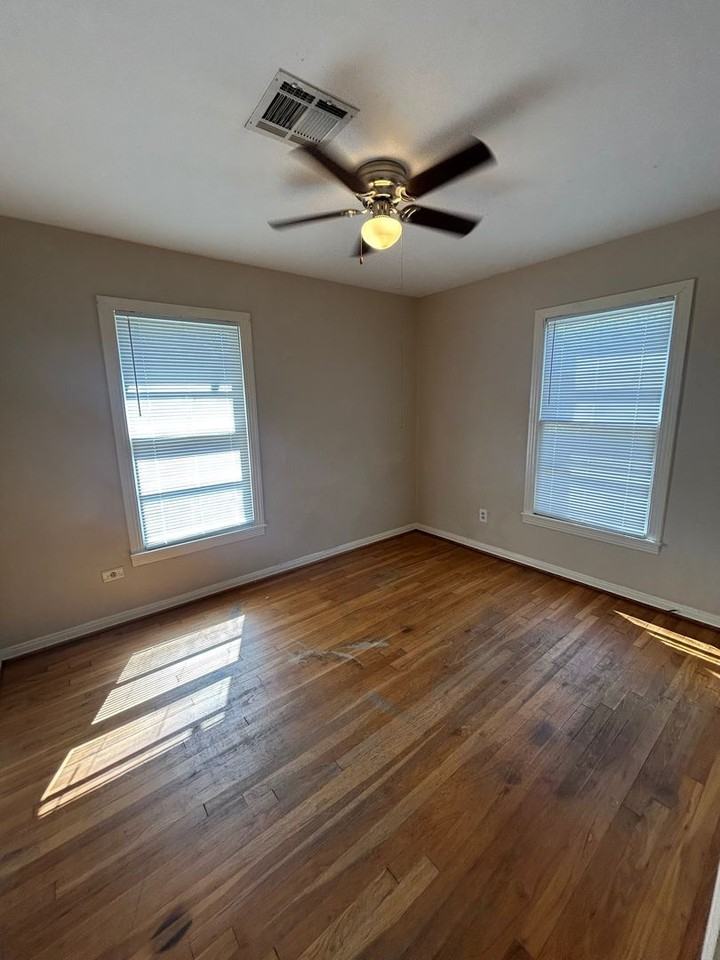 2728 Speight Ave - Photo 7 of 12