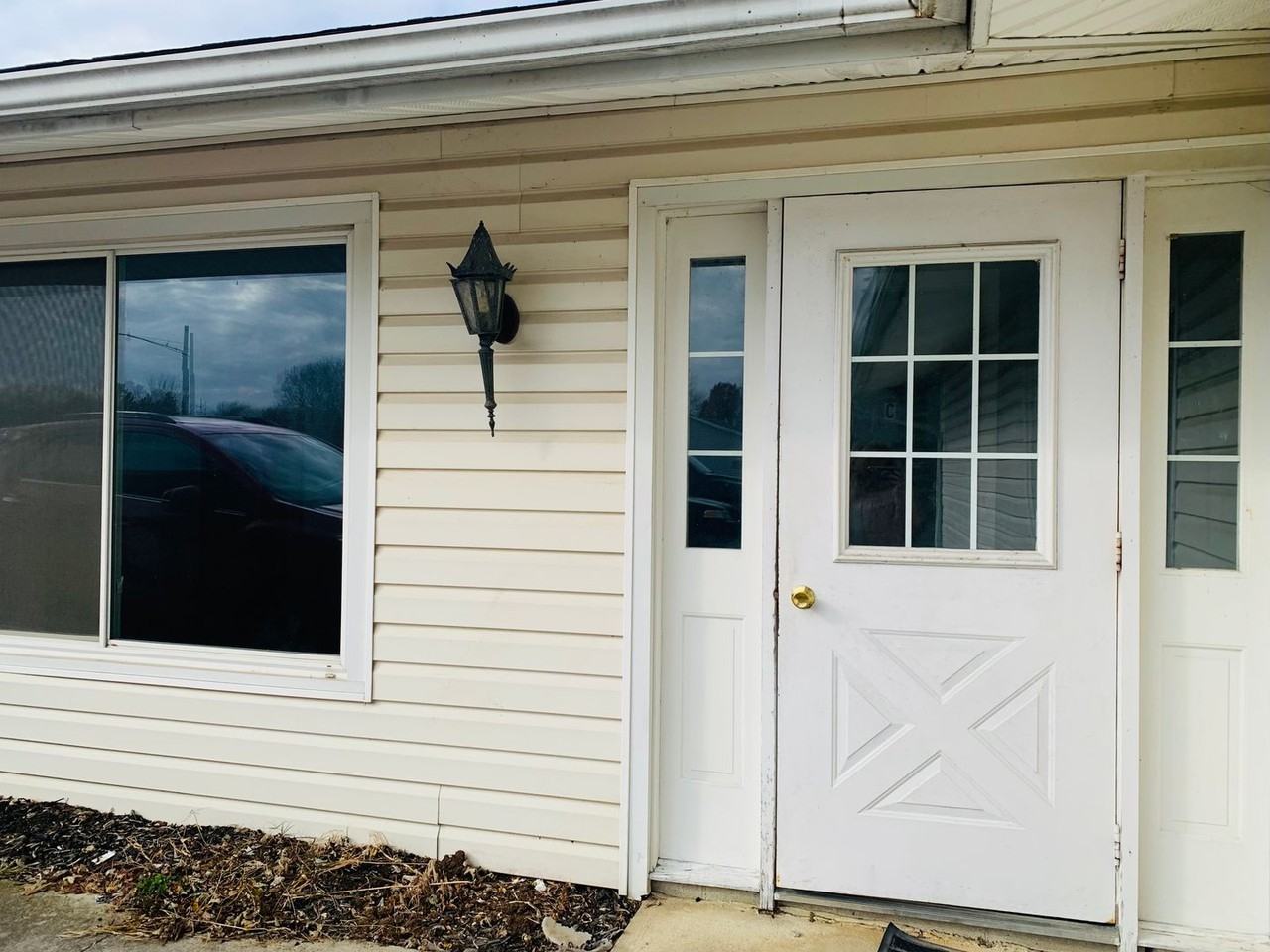 392 South Township Road 1179 - Photo 2 of 8